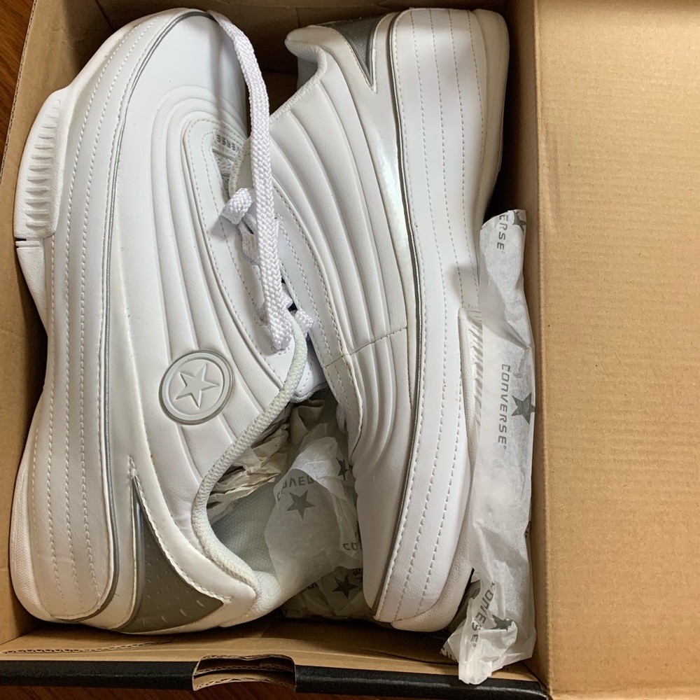 Converse men’s size 9 Game time OX